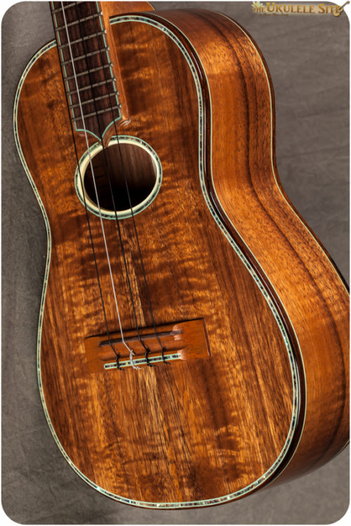 MauiMusicKoaTenorDeluxeOvalsoundhole10 The Ukulele Review