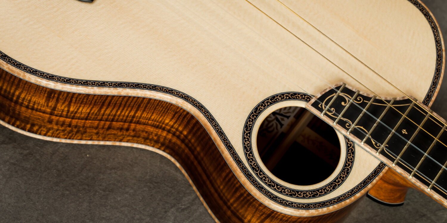 Devine – Spruce Top Koa Tenor